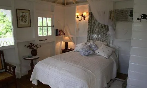 Firefly Cottages Cliftons